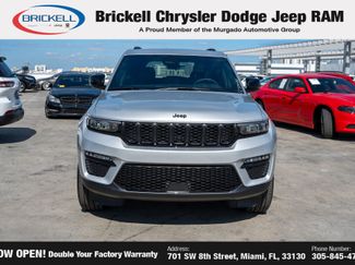 New 2025 Jeep Grand Cherokee Limited w/ Black Appearance Package video 2