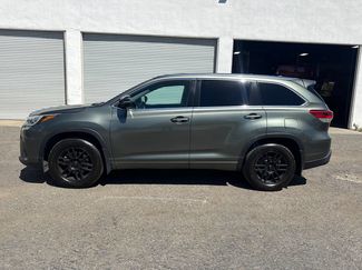 Used 2018 Toyota Highlander Limited Platinum AWD/4WD video 2