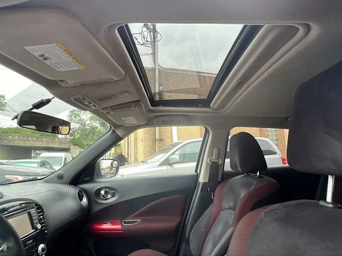 Used 2015 Nissan Juke SV w/ Technology Package image 30