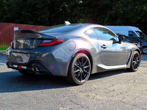 Used 2024 Toyota GR86 Premium image 7