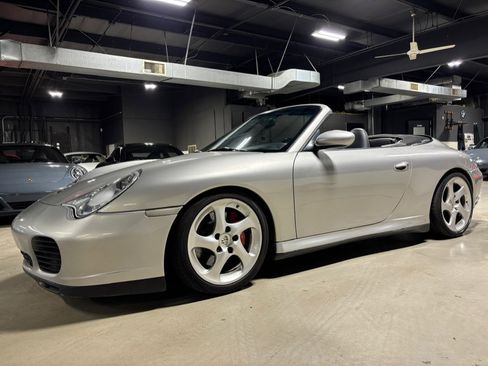 Used 2004 Porsche 911 Carrera 4S AWD/4WD image 2
