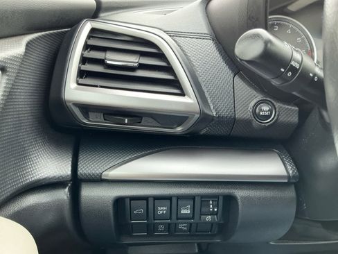 Used 2024 Subaru Forester Premium image 17