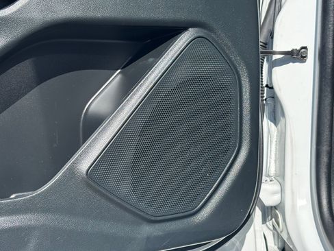 Used 2023 Ford Explorer Limited image 15