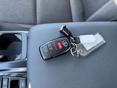 Used 2025 Toyota Camry LE image 20