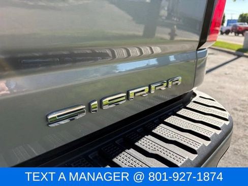 Used 2024 GMC Sierra 3500 Denali w/ Technology Package AWD/4WD image 8