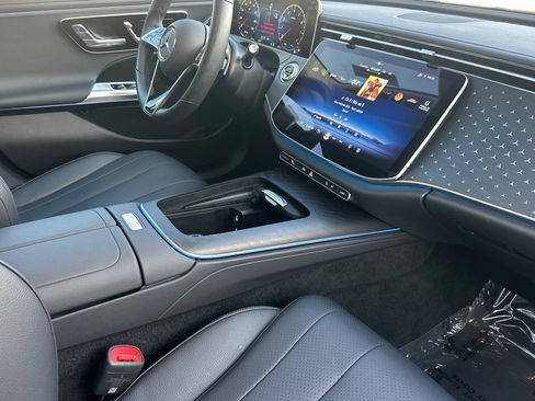 Certified 2025 Mercedes-Benz E 350 Sedan w/ Winter Package image 18