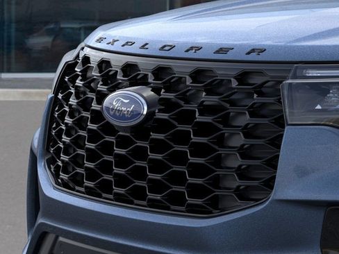 New 2026 Ford Explorer ST-Line w/ ST-Line Street Pack image 18