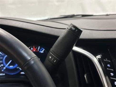 Used 2020 Cadillac Escalade Luxury image 24