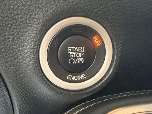 Used 2016 Dodge Challenger R/T w/ Sound Group RWD image 21