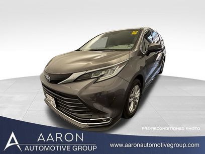 Used 2021 Toyota Sienna Limited
