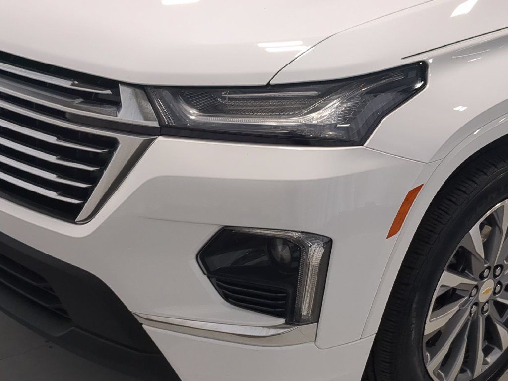 Used 2023 Chevrolet Traverse Premier w/ LPO, Floor Liner Package FWD image 11