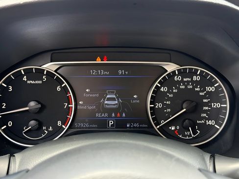 Used 2025 Nissan Altima 2.5 SV FWD image 15