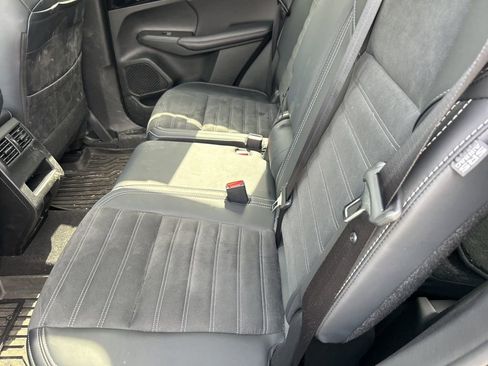 Used 2024 Mitsubishi Outlander SE image 9