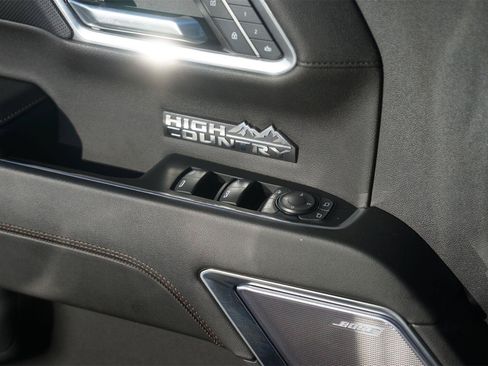 Used 2024 Chevrolet Silverado 1500 High Country w/ High Country Premium Package AWD/4WD image 31