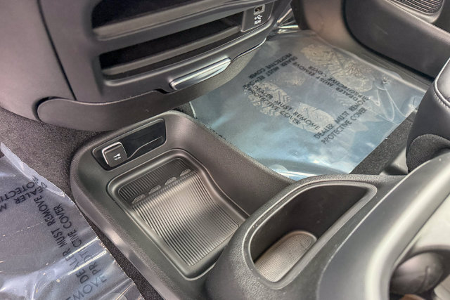 New 2026 Chrysler Pacifica Select FWD image 21