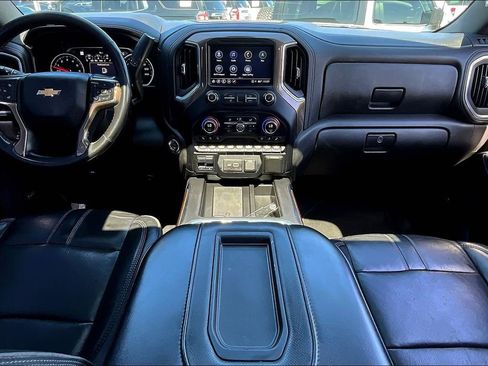 Used 2021 Chevrolet Silverado 1500 High Country w/ Technology Package AWD/4WD image 8