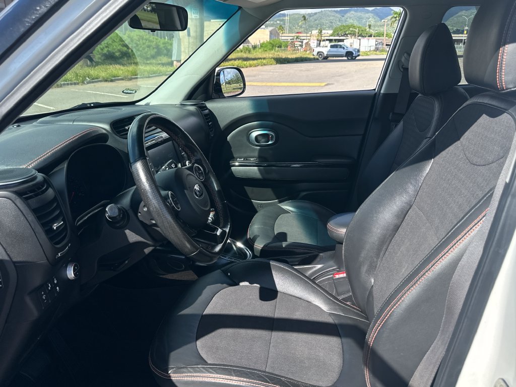 Used 2018 Kia Soul ! w/ Tech Package FWD image 13
