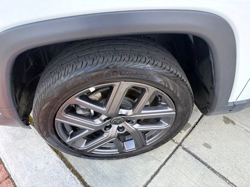 Used 2026 Jeep Compass Limited AWD/4WD image 10