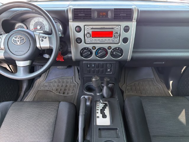 Used 2011 Toyota FJ Cruiser 4WD w/ Convenience Pkg image 9