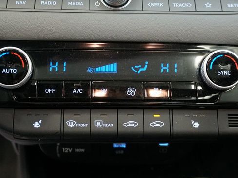 New 2024 Hyundai Elantra SEL w/ Convenience Package image 31