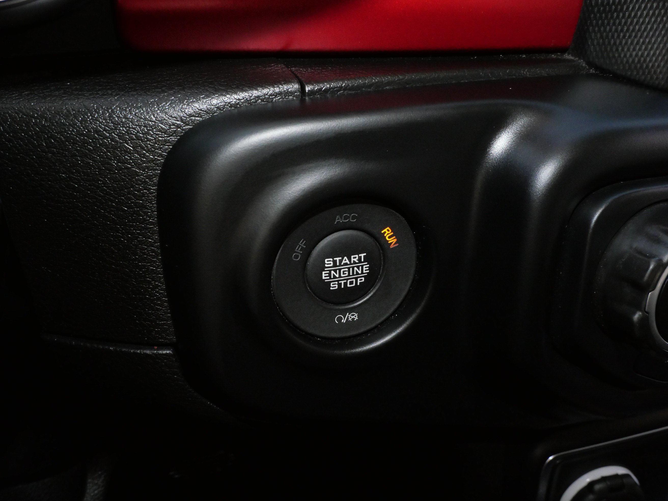 Used 2022 Jeep Wrangler Unlimited Rubicon w/ LED Lighting Group AWD/4WD image 28