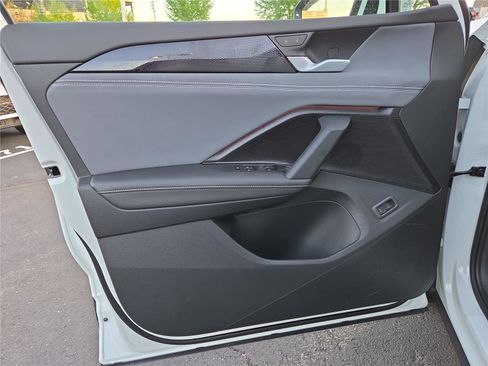 New 2026 Volkswagen Tiguan SE AWD/4WD image 12