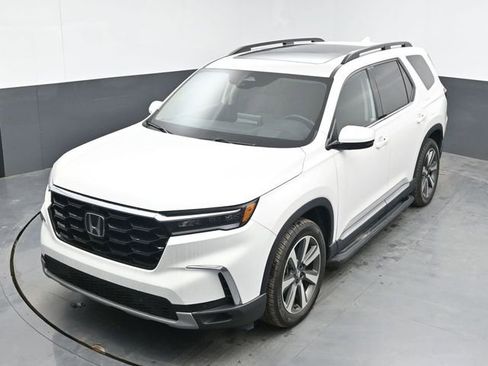 Used 2024 Honda Pilot Elite image 15