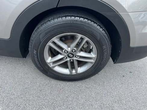 Used 2017 Hyundai Santa Fe Sport FWD image 13