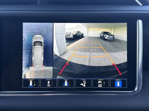 Used 2023 GMC Yukon Denali w/ LPO, Floor Liner Package AWD/4WD image 10
