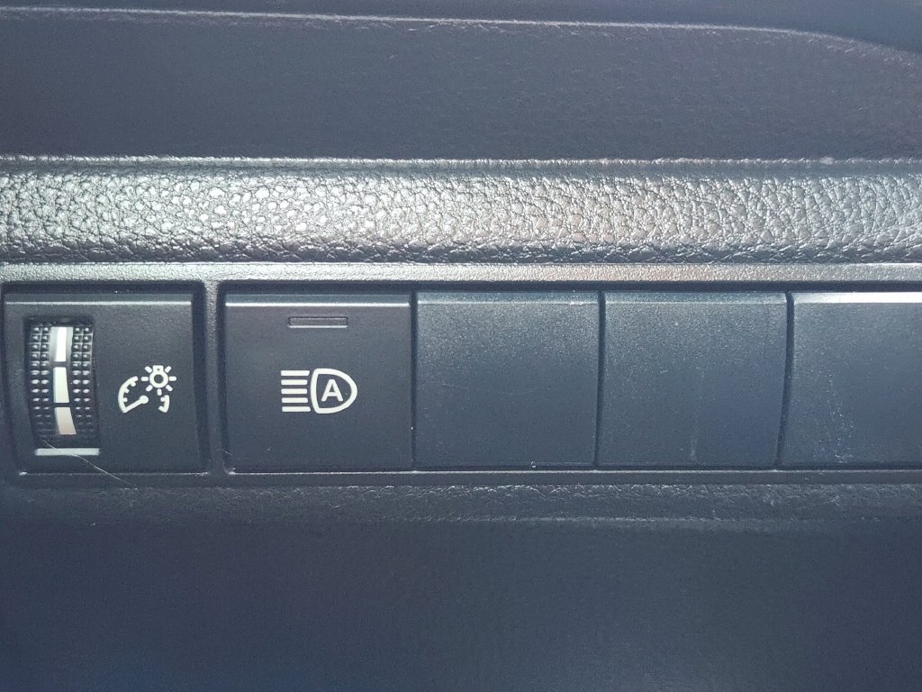 Used 2020 Toyota Corolla XSE w/ XSE Preferred Package FWD image 23
