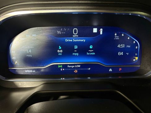 Used 2023 Chevrolet Suburban Premier RWD image 24