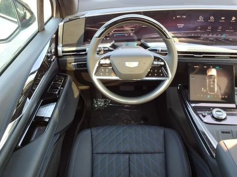 New 2026 Cadillac Escalade IQ Sport 1 w/ LPO, ONYX Package AWD/4WD image 16