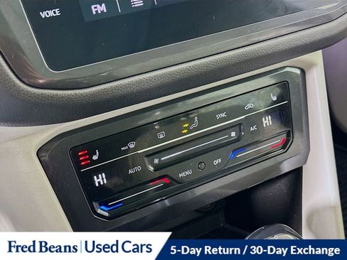 Certified 2023 Volkswagen Tiguan SE w/ Panoramic Sunroof Package image 16