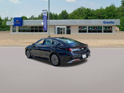Used 2025 Hyundai Sonata SEL FWD image 8