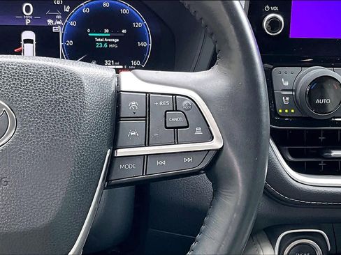 Certified 2024 Toyota Grand Highlander FWD image 24
