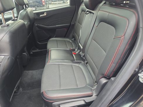 Used 2024 Ford Escape ST-Line w/ Tech Pack #1 AWD/4WD image 18