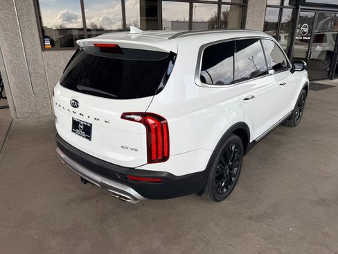 Used 2020 Kia Telluride SX w/ SX Prestige Package image 41