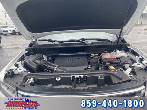 Used 2023 GMC Acadia SLE w/ Driver Convenience Package image 21