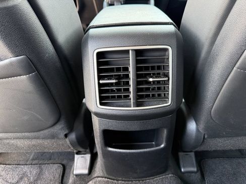 Used 2025 Kia Sportage EX FWD image 32