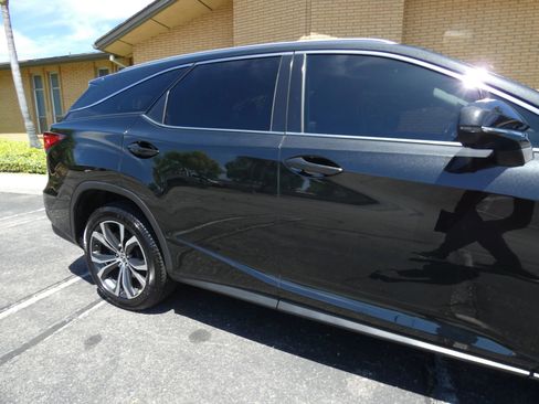 Used 2020 Lexus RX 350L FWD w/ Premium Package image 7
