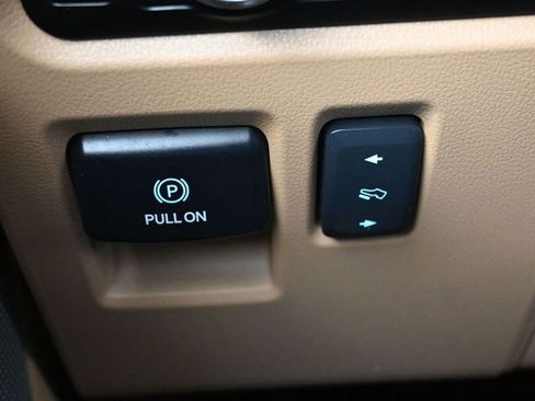 Used 2023 Ford F150 Lariat image 22