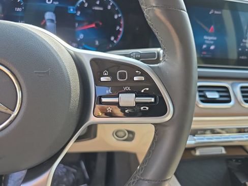 Used 2020 Mercedes-Benz GLE 350 4MATIC image 32