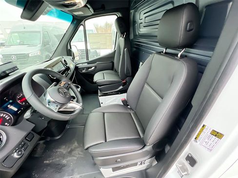 New 2026 Mercedes-Benz Sprinter 2500 image 21