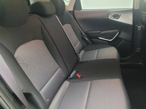 Used 2025 Kia Soul LX w/ LX Technology Package image 19