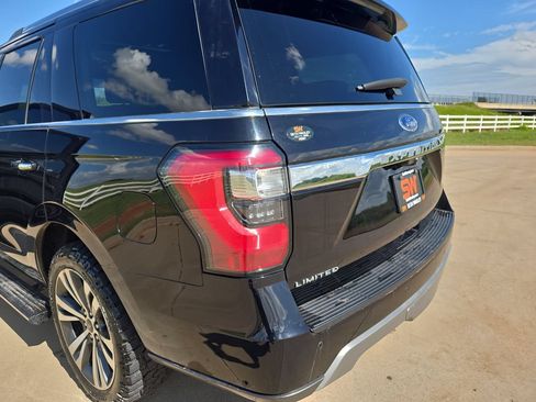 Used 2020 Ford Expedition Limited w/ Equipment Group 302A AWD/4WD image 35