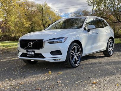 Used 2021 Volvo XC60 T5 Momentum w/ Premium Package