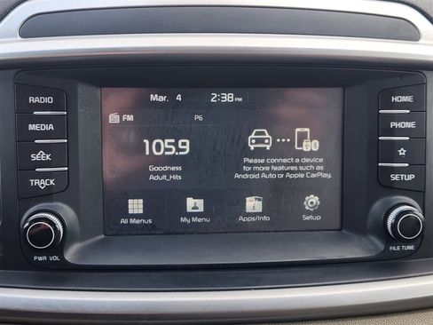 Used 2020 Kia Sorento LX w/ LX I4 Convenience Package image 16