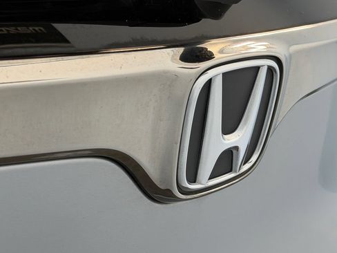 Used 2020 Honda CR-V Touring image 11