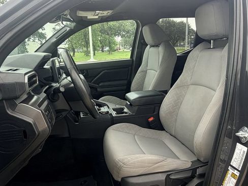 Used 2024 Toyota Tacoma SR5 AWD/4WD image 26