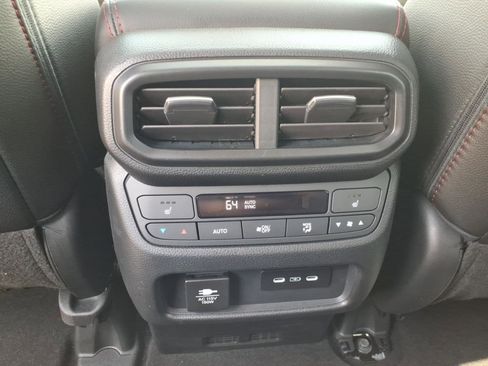 Used 2024 Honda Passport Black Edition image 18